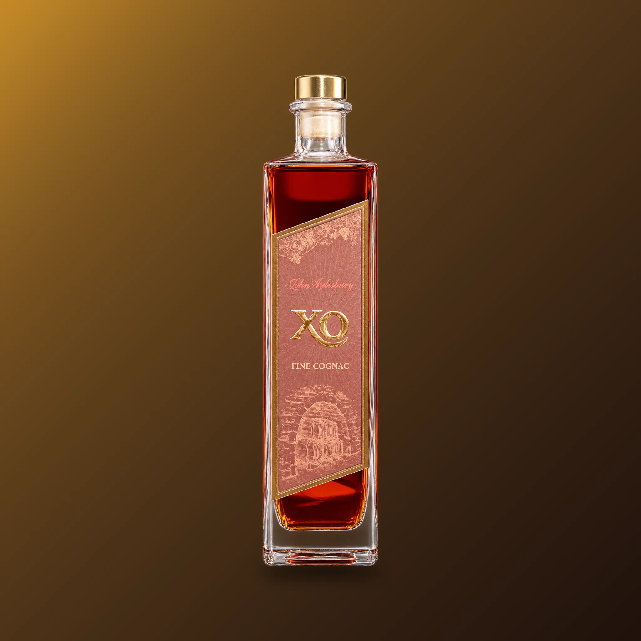John Aylesbury XO Fine Cognac vor braun-goldenem Hintergrund